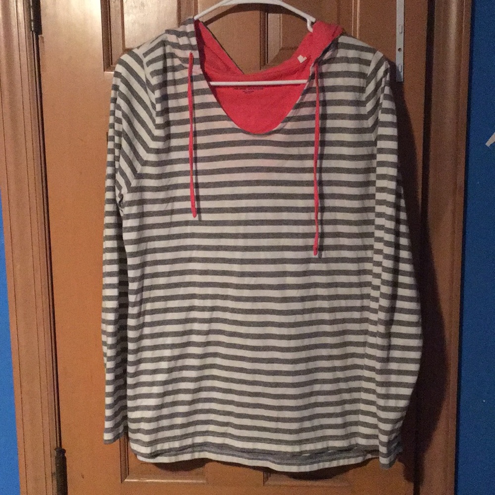 Women’s hooded top